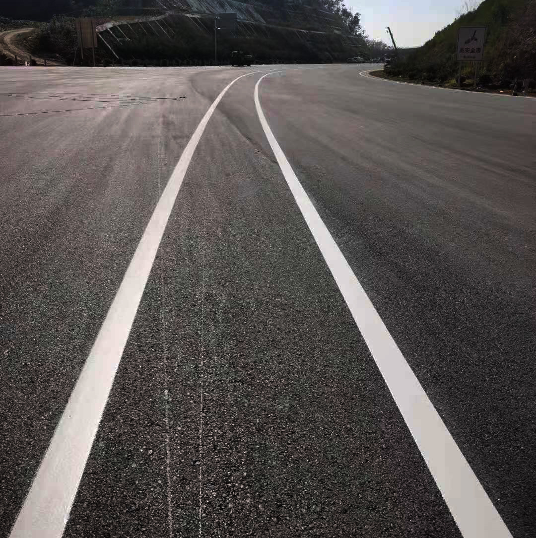 云南高速公路標線施工